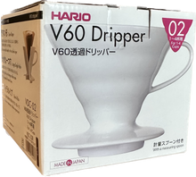 Lade das Bild in den Galerie-Viewer, Hario Coffee Dripper V60 02 Ceramic Red Kaffeefilter
